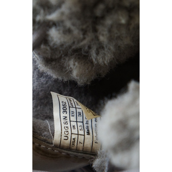 UGG WOMEN'S PEWTER ADIRONDACK II WINTER BOOTS - SIZE 7 - Picture 9 of 9